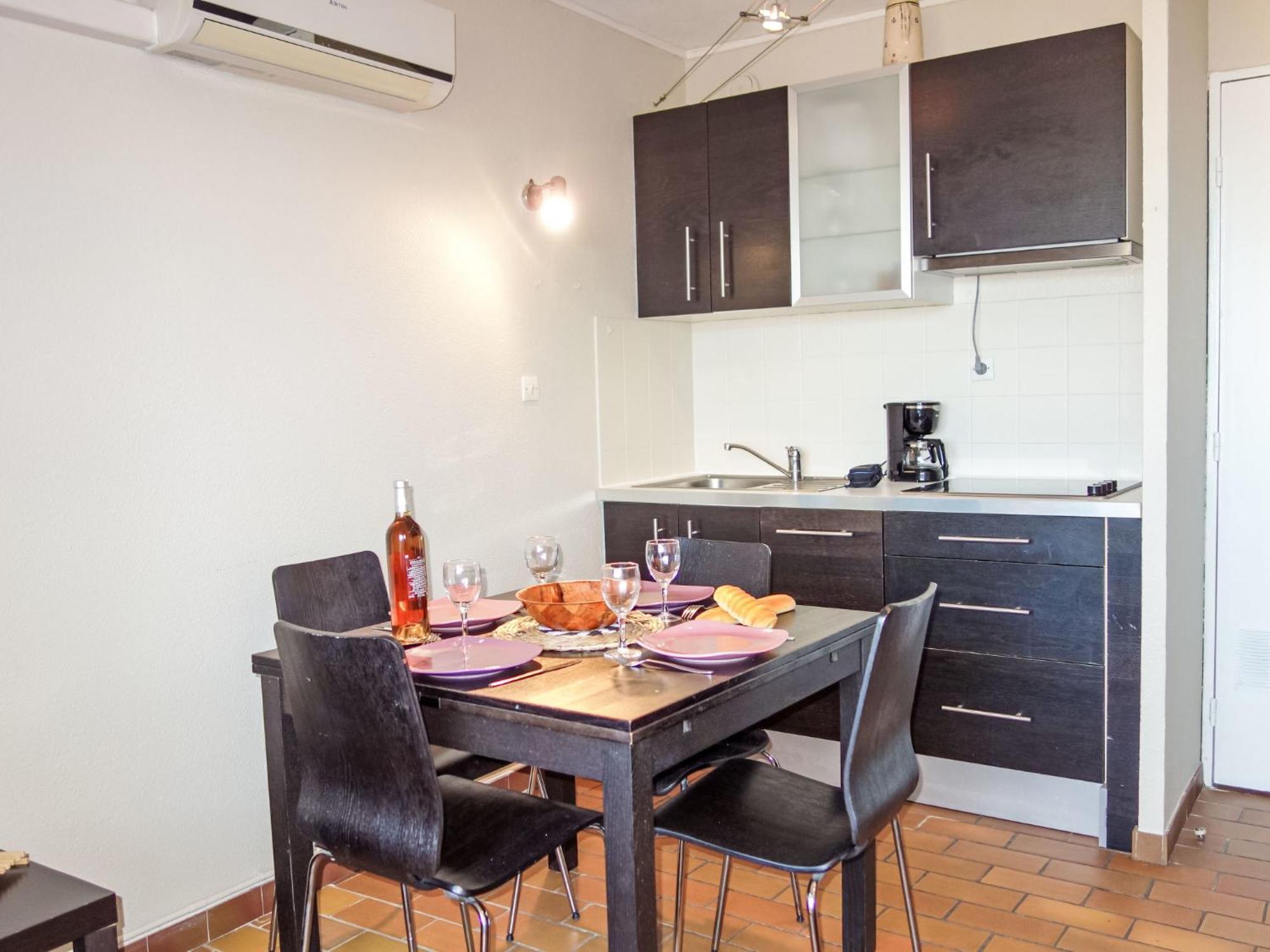 Apartment Les Aigues Marines-62 By Interhome Сен Сир сюр Мер Екстериор снимка