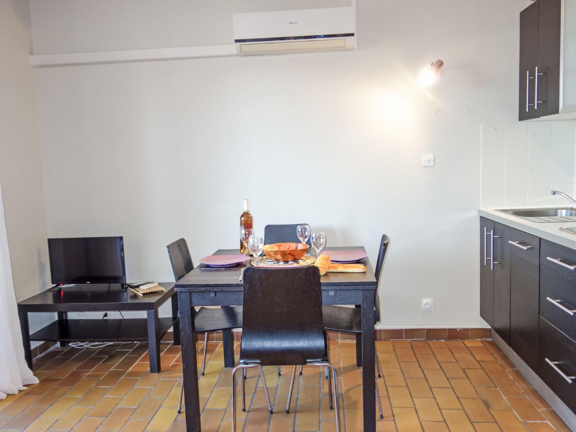 Apartment Les Aigues Marines-62 By Interhome Сен Сир сюр Мер Екстериор снимка